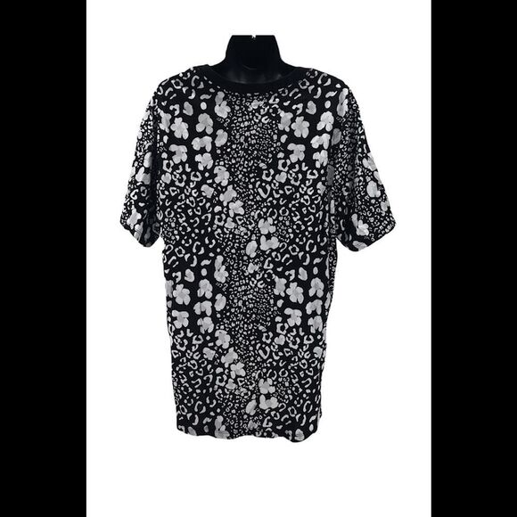 WVVY Printed Oversized Pocket T-Shirt Black Print - Regular - Picture 2 of 3